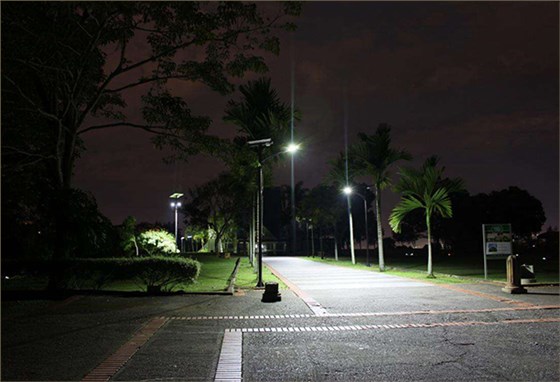 正翔照明led太阳能路灯