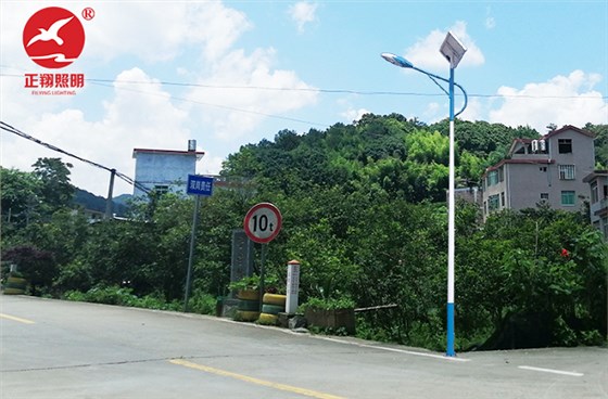 新农村道路6米太阳能路灯