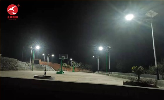新农村太阳能路灯