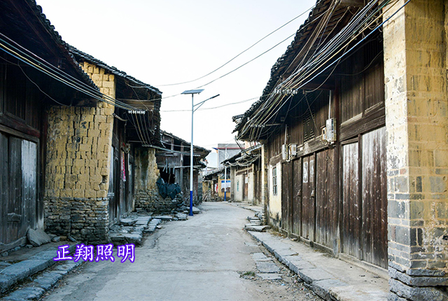 农村道路LED太阳能路灯