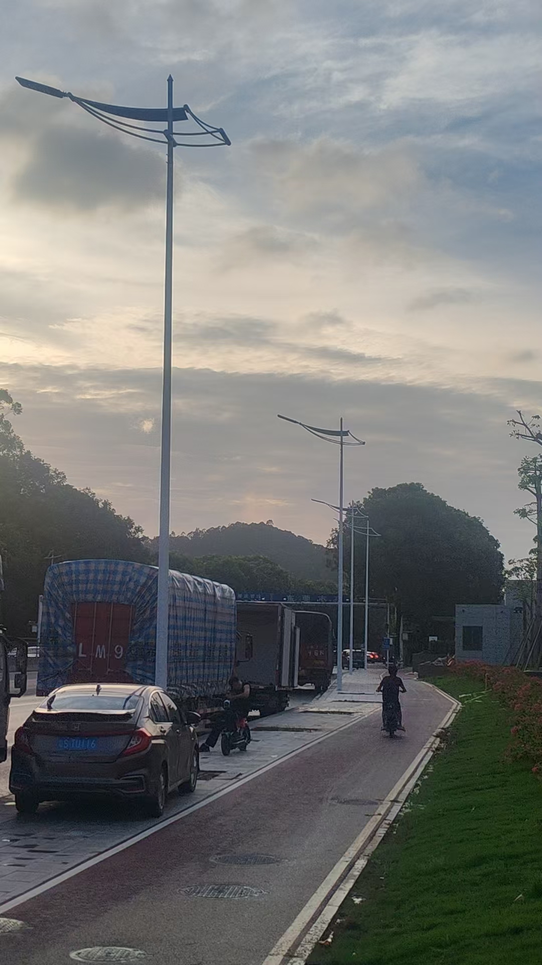 广东东莞市政高杆灯安装工程
