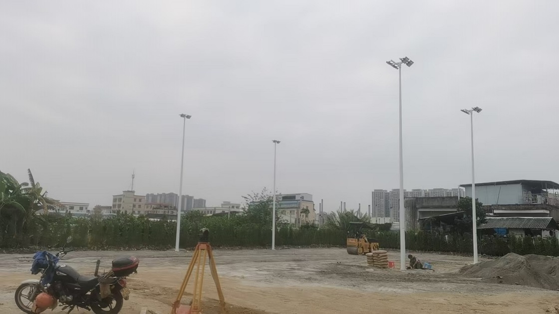中山球场高杆灯安装工程